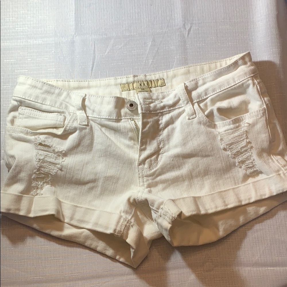Cute white jean shorts
